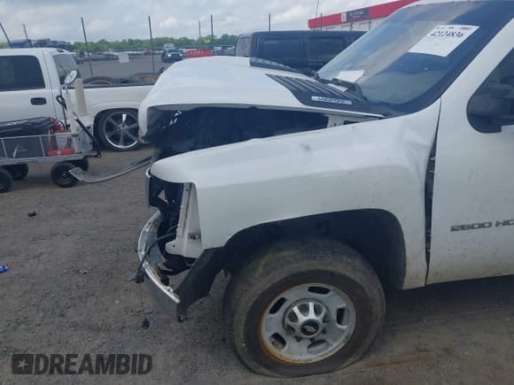 ✅ 2013 Chevrolet Silverado 2500HD Work Truck • VIN: 1GC2KVCG2DZ379092 • Lot: 42124836. Listed on IAAI with Not provided. Free auction sales archive from the USA and detailed vehicle history report at DreamBid. Image 17.