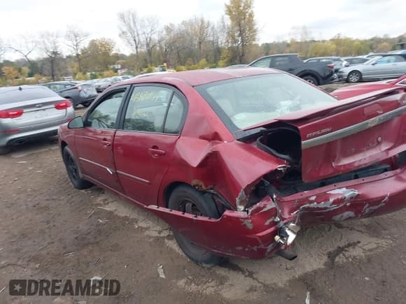 ✅ 2006 Chevrolet Malibu 2LT • VIN: 1G1ZT51876F166482 • Lot: 43584159. Listed on IAAI with Not provided. Free auction sales archive from the USA and detailed vehicle history report at DreamBid. Image 3.