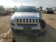 ✅ 2016 Jeep Cherokee 75th Anniversary • VIN: 1C4PJMCB5GW286614 • Lot: 68928035. Listed on Copart with 155,130 mi. Free auction sales archive from the USA and detailed vehicle history report at DreamBid. Image 5.