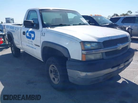 2004 Chevrolet Silverado 2500 z VIN 1GBHC24U64E349020, wystawiony jako IAAI lot #41840530 z przebiegiem 341 184 mil mil oraz . Historia ofert i sprzedaży dostępna na DreamBid. Obrazek 1.