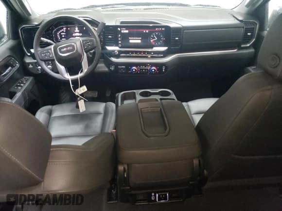 ✅ 2025 GMC Sierra 1500 SLT • VIN: 3GTUUDED9SG247668 • Лот: 90632005. Опубликован ранее на Copart с пробегом 20 422 миль. Бесплатный доступ к архиву аукционных продаж из США и подробный отчёт об истории автомобиля на DreamBid. Изображение 8.