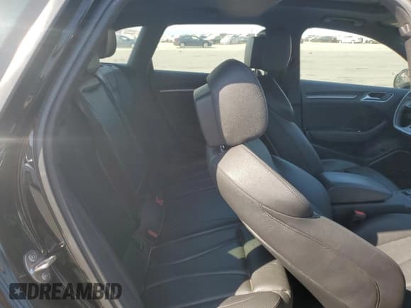 ✅ 2018 Audi A3 e-tron Sportback Premium Plus • VIN: WAUTPBFF9JA061338 • Lot: 70018405. Wystawiony na Copart z przebiegiem 59 022 mil. Bezpłatny archiwum sprzedaży aukcyjnych z USA i szczegółowy raport historii pojazdu na DreamBid. Zdjęcie 10.