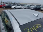 ✅ 2020 Hyundai Ioniq Preferred • VIN: KMHC85LC2LU221312 • Lot: 41971425. Wystawiony na IAAI z przebiegiem 45 414 mil. Bezpłatny archiwum sprzedaży aukcyjnych z USA i szczegółowy raport historii pojazdu na DreamBid. Zdjęcie 12.