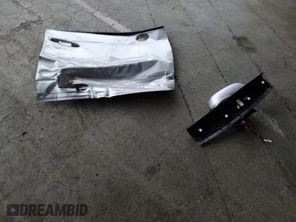 ✅ 2021 Toyota RAV4 Hybrid LE • VIN: 4T3M6RFV7MU017807 • Lot: 81955385. Listed on Copart with 109,220 mi. Free auction sales archive from the USA and detailed vehicle history report at DreamBid. Image 12.