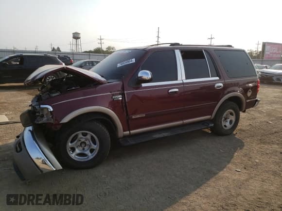 ✅ 1999 Ford Expedition XLT • VIN: 1FMRU17L3XLC05401 • Lot: 70806904. Listed on Copart with Not provided. Free auction sales archive from the USA and detailed vehicle history report at DreamBid. Image 1.