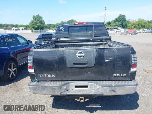 ✅ 2005 Nissan Titan LE • VIN: 1N6AA07B05N509859 • Lot: 42662424. Listed on IAAI with 252,000 mi. Free auction sales archive from the USA and detailed vehicle history report at DreamBid. Image 17.