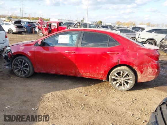 ✅ 2018 Toyota Corolla SE • VIN: 5YFBURHE1JP794967 • Lot: 43612623. Listed on IAAI with 110,191 mi. Free auction sales archive from the USA and detailed vehicle history report at DreamBid. Image 15.