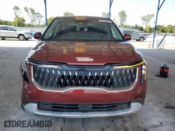 ✅ 2025 Kia Carnival LXS • VIN: KNDNB5K36S6520806 • Lot: 69186445. Wystawiony na Copart z przebiegiem 10 643 mil. Bezpłatny archiwum sprzedaży aukcyjnych z USA i szczegółowy raport historii pojazdu na DreamBid. Zdjęcie 5.