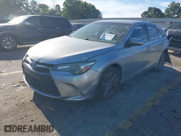✅ 2015 Toyota Camry LE • VIN: 4T1BF1FK5FU904011 • Lot: 43093342. Listed on IAAI with 141,536 mi. Free auction sales archive from the USA and detailed vehicle history report at DreamBid. Image 2.