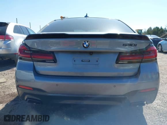 ✅ 2021 BMW 5 Series 530i • VIN: WBA53BH04MWX16672 • Lot: 41963601. Listed on IAAI with 65,155 mi. Free auction sales archive from the USA and detailed vehicle history report at DreamBid. Image 17.