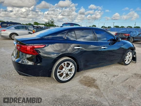 ✅ 2016 Nissan Maxima SL • VIN: 1N4AA6AP6GC411188 • Лот: 94697265. Опубликован ранее на Copart с пробегом 170 502 миль. Бесплатный доступ к архиву аукционных продаж из США и подробный отчёт об истории автомобиля на DreamBid. Изображение 3.