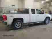 2012 Chevrolet Silverado 1500 LTZ z VIN 1GCRKTE7XCZ253075, wystawiony jako Copart lot #52034385 z przebiegiem 123 470 mil mil oraz Szkoda całkowita • Salvage title. Historia ofert i sprzedaży dostępna na DreamBid. Obrazek 3.