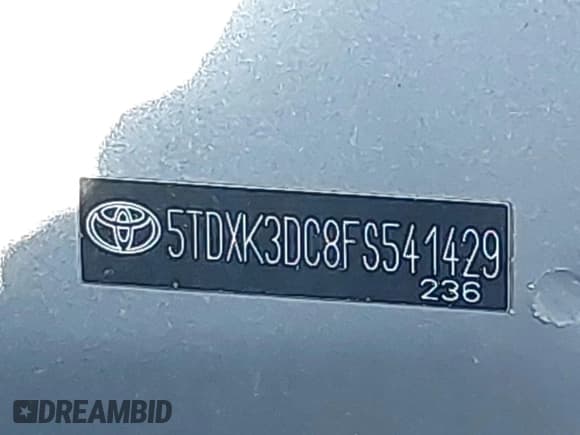 ✅ 2015 Toyota Sienna SE • VIN: 5TDXK3DC8FS541429 • Lot: 43612155. Listed on IAAI with 187,948 mi. Free auction sales archive from the USA and detailed vehicle history report at DreamBid. Image 18.