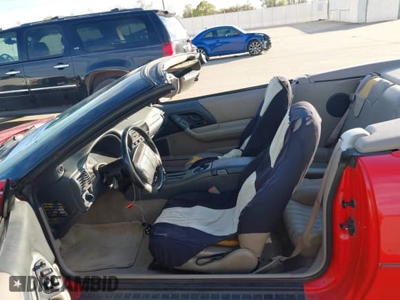 ✅ 1999 Chevrolet Camaro • VIN: 2G1FP32K2X2123872 • Lot: 43829832. Listed on IAAI with 92,124 mi. Free auction sales archive from the USA and detailed vehicle history report at DreamBid. Image 8.