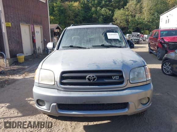 ✅ 2002 Toyota Sequoia SR5 • VIN: 5TDBT44AX2S070809 • Лот: 43394810. Опубликован ранее на IAAI с пробегом 239 685 миль. Бесплатный доступ к архиву аукционных продаж из США и подробный отчёт об истории автомобиля на DreamBid. Изображение 6.