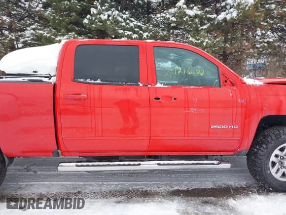 ✅ 2017 Chevrolet Silverado 2500HD LT • VIN: 1GC1KVEG1HF104295 • Lot: 41276100. Listed on IAAI with 65,635 mi. Free auction sales archive from the USA and detailed vehicle history report at DreamBid. Image 14.
