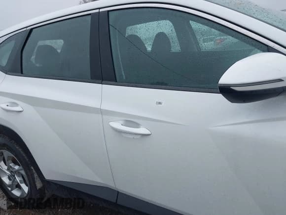 ✅ 2022 Hyundai Tucson SE • VIN: 5NMJACAE2NH086464 • Lot: 39118076. Wystawiony na IAAI z przebiegiem 45 292 mil. Bezpłatny archiwum sprzedaży aukcyjnych z USA i szczegółowy raport historii pojazdu na DreamBid. Zdjęcie 12.