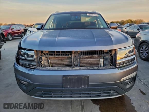 ✅ 2019 Volkswagen Atlas SE • VIN: 1V2DR2CA6KC594648 • Lot: 96090475. Listed on Copart with 91,452 mi. Free auction sales archive from the USA and detailed vehicle history report at DreamBid. Image 5.