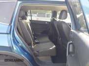 ✅ 2020 Volkswagen Tiguan SE • VIN: 3VV3B7AX5LM114428 • Lot: 43301772. Wystawiony na IAAI z przebiegiem 159 595 mil. Bezpłatny archiwum sprzedaży aukcyjnych z USA i szczegółowy raport historii pojazdu na DreamBid. Zdjęcie 8.