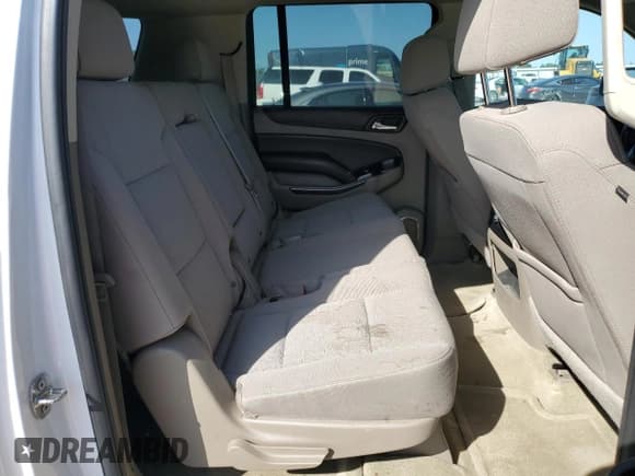 ✅ 2016 Chevrolet Suburban LS • VIN: 1GNSCGKC0GR232868 • Лот: 52762814. Опубликован ранее на Copart с пробегом 80 856 миль. Бесплатный доступ к архиву аукционных продаж из США и подробный отчёт об истории автомобиля на DreamBid. Изображение 10.