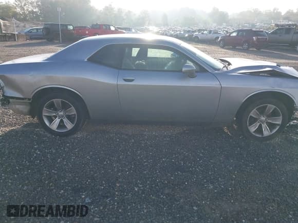 ✅ 2016 Dodge Challenger SXT Plus • VIN: 2C3CDZAG0GH119288 • Лот: 43382821. Опубликован ранее на IAAI с пробегом 129 716 миль. Бесплатный доступ к архиву аукционных продаж из США и подробный отчёт об истории автомобиля на DreamBid. Изображение 12.