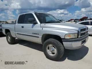 2001 Dodge 1500 с VIN 1B7HF13Z31J603859, выставлен на аукционе Copart как лот 72497834 с пробегом Не указан миль и Списание • Salvage title. История ставок и продаж доступна на DreamBid. Изображение 4.