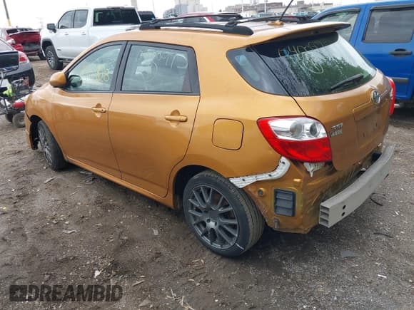 ✅ 2010 Toyota Matrix S • VIN: 2T1KE4EE1AC040097 • Lot: 42165688. Wystawiony na IAAI z przebiegiem 171 310 mil. Bezpłatny archiwum sprzedaży aukcyjnych z USA i szczegółowy raport historii pojazdu na DreamBid. Zdjęcie 3.