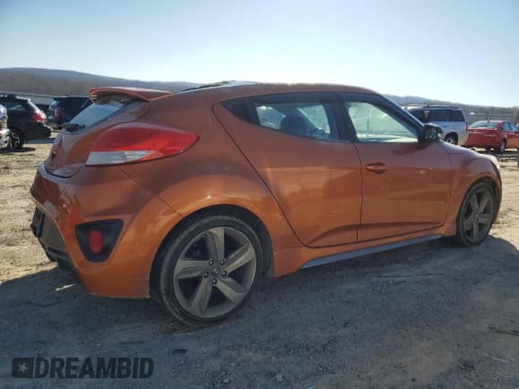 ✅ 2013 Hyundai Veloster Turbo • VIN: KMHTC6AE6DU132451 • Lot: 46292235. Wystawiony na Copart z przebiegiem 109 302 mil. Bezpłatny archiwum sprzedaży aukcyjnych z USA i szczegółowy raport historii pojazdu na DreamBid. Zdjęcie 3.