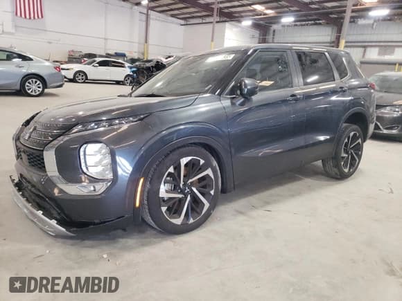 ✅ 2024 Mitsubishi Outlander SE • VIN: JA4J3VA82RZ089070 • Lot: 92466835. Listed on Copart with 26,188 mi. Free auction sales archive from the USA and detailed vehicle history report at DreamBid. Image 1.