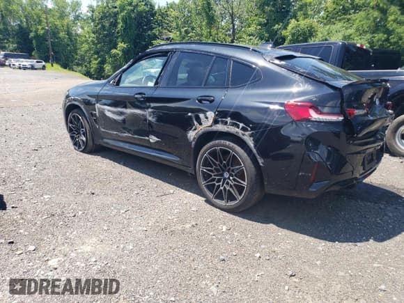✅ 2023 BMW X4 M • VIN: 5YM23EC02P9R51063 • Lot: 62437474. Wystawiony na Copart z przebiegiem 5 395 mil. Bezpłatny archiwum sprzedaży aukcyjnych z USA i szczegółowy raport historii pojazdu na DreamBid. Zdjęcie 2.