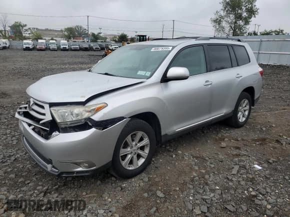 ✅ 2011 Toyota Highlander • VIN: 5TDBK3EH5BS062383 • Лот: 80079395. Опубликован ранее на Copart с пробегом 91 963 миль. Бесплатный доступ к архиву аукционных продаж из США и подробный отчёт об истории автомобиля на DreamBid. Изображение 1.