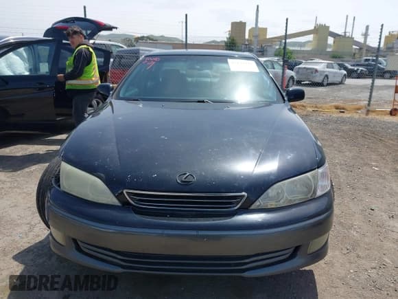 ✅ 2000 Lexus ES 300 • VIN: JT8BF28G6Y5089719 • Лот: 42121727. Опубликован ранее на IAAI с пробегом 113 338 миль. Бесплатный доступ к архиву аукционных продаж из США и подробный отчёт об истории автомобиля на DreamBid. Изображение 13.