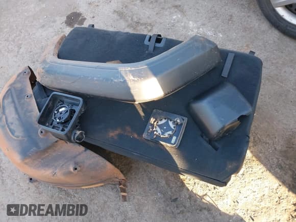 ✅ 2020 Jeep Wrangler Sport S • VIN: 1C4GJXAN4LW154839 • Lot: 41789817. Wystawiony na IAAI z przebiegiem 90 052 mil. Bezpłatny archiwum sprzedaży aukcyjnych z USA i szczegółowy raport historii pojazdu na DreamBid. Zdjęcie 12.