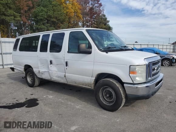 ✅ 2014 Ford Econoline Passenger XL • VIN: 1FBSS3BL8EDA40343 • Лот: 92053445. Опубликован ранее на Copart с пробегом 254 236 миль. Бесплатный доступ к архиву аукционных продаж из США и подробный отчёт об истории автомобиля на DreamBid. Изображение 4.