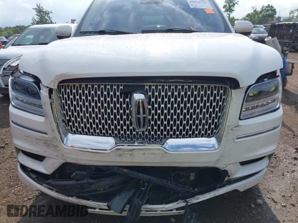 ✅ 2020 Lincoln Navigator Reserve • VIN: 5LMJJ3LT5LEL16325 • Лот: 42811733. Опубликован ранее на IAAI с пробегом 70 035 миль. Бесплатный доступ к архиву аукционных продаж из США и подробный отчёт об истории автомобиля на DreamBid. Изображение 6.