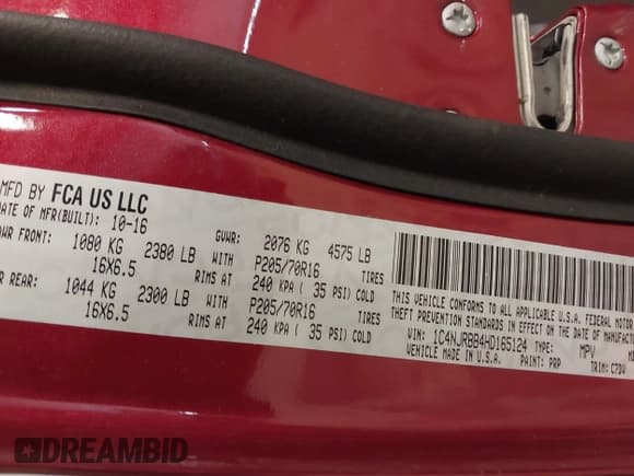 ✅ 2017 Jeep Patriot Sport • VIN: 1C4NJRBB4HD165124 • Lot: 43829414. Listed on IAAI with 71,480 mi. Free auction sales archive from the USA and detailed vehicle history report at DreamBid. Image 9.