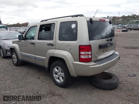 ✅ 2010 Jeep Liberty Sport • VIN: 1J4PN2GK6AW153610 • Lot: 43554492. Listed on IAAI with 189,080 mi. Free auction sales archive from the USA and detailed vehicle history report at DreamBid. Image 3.
