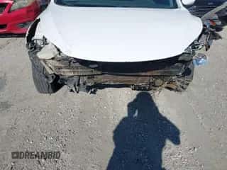 2015 Hyundai Elantra SE z VIN 5NPDH4AE1FH548855, wystawiony jako IAAI lot #43367250 z przebiegiem 234 181 mil mil oraz . Historia ofert i sprzedaży dostępna na DreamBid. Obrazek 6.