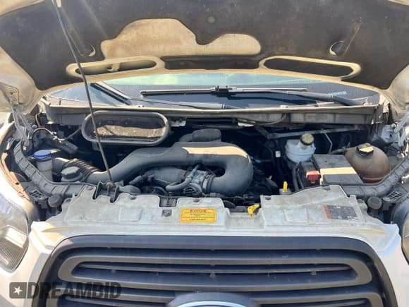 ✅ 2018 Ford Transit XL • VIN: 1FDZX2CM1JKA06050 • Lot: 80807555. Wystawiony na Copart z przebiegiem 270 748 mil. Bezpłatny archiwum sprzedaży aukcyjnych z USA i szczegółowy raport historii pojazdu na DreamBid. Zdjęcie 7.