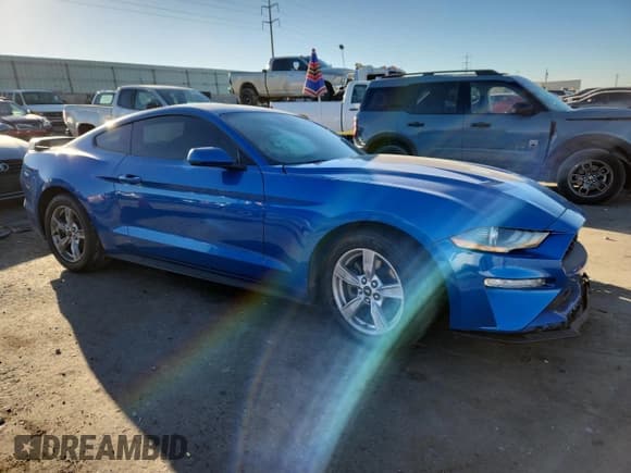 ✅ 2021 Ford Mustang EcoBoost • VIN: 1FA6P8TH0M5112916 • Lot: 90834825. Wystawiony na Copart z przebiegiem Nie podano. Bezpłatny archiwum sprzedaży aukcyjnych z USA i szczegółowy raport historii pojazdu na DreamBid. Zdjęcie 4.