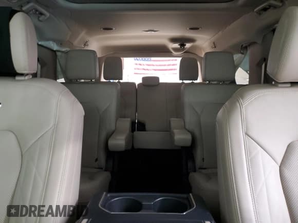 ✅ 2024 Ford Expedition Max Platinum • VIN: 1FMJK1M86REA38624 • Lot: 64295635. Wystawiony na Copart z przebiegiem 14 532 mil. Bezpłatny archiwum sprzedaży aukcyjnych z USA i szczegółowy raport historii pojazdu na DreamBid. Zdjęcie 10.
