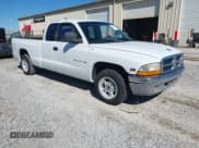 ✅ 2000 Dodge Dakota • VIN: 1B7GL22X2YS632901 • Lot: 43488459. Listed on IAAI with 168,690 mi. Free auction sales archive from the USA and detailed vehicle history report at DreamBid. Image 1.