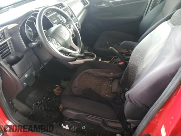 ✅ 2016 Honda Fit LX • VIN: JHMGK5H52GS015988 • Лот: 92645215. Опубликован ранее на Copart с пробегом 101 436 миль. Бесплатный доступ к архиву аукционных продаж из США и подробный отчёт об истории автомобиля на DreamBid. Изображение 7.