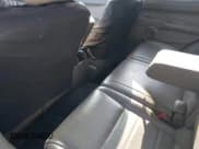 ✅ 2006 Jeep Commander • VIN: 1J8HG48K16C288915 • Lot: 42751149. Wystawiony na IAAI z przebiegiem 232 992 mil. Bezpłatny archiwum sprzedaży aukcyjnych z USA i szczegółowy raport historii pojazdu na DreamBid. Zdjęcie 8.