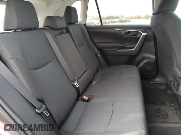 ✅ 2022 Toyota RAV4 LE • VIN: 2T3G1RFV7NC261195 • Лот: 91099965. Опубликован ранее на Copart с пробегом 70 073 миль. Бесплатный доступ к архиву аукционных продаж из США и подробный отчёт об истории автомобиля на DreamBid. Изображение 11.