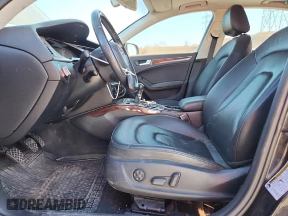 ✅ 2010 Audi A4 Premium Plus • VIN: WAUHFAFL3AN009897 • Lot: 92936565. Wystawiony na Copart z przebiegiem 88 759 mil. Bezpłatny archiwum sprzedaży aukcyjnych z USA i szczegółowy raport historii pojazdu na DreamBid. Zdjęcie 7.