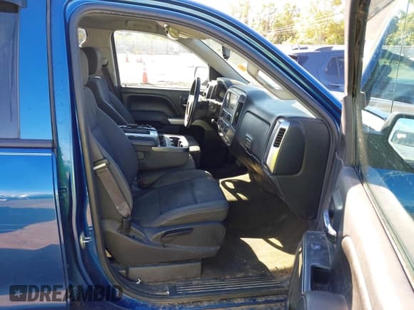 ✅ 2015 Chevrolet Silverado 1500 LT • VIN: 1GCVKREC8FZ185779 • Лот: 43517141. Опубликован ранее на IAAI с пробегом 158 049 миль. Бесплатный доступ к архиву аукционных продаж из США и подробный отчёт об истории автомобиля на DreamBid. Изображение 5.