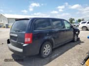 ✅ 2010 Chrysler Town & Country LX • VIN: 2A4RR2D17AR334118 • Lot: 65008425. Wystawiony na Copart z przebiegiem 227 352 mil. Bezpłatny archiwum sprzedaży aukcyjnych z USA i szczegółowy raport historii pojazdu na DreamBid. Zdjęcie 3.