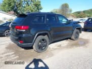 ✅ 2019 Jeep Grand Cherokee Altitude • VIN: 1C4RJFAG6KC786424 • Lot: 43420353. Wystawiony na IAAI z przebiegiem 76 367 mil. Bezpłatny archiwum sprzedaży aukcyjnych z USA i szczegółowy raport historii pojazdu na DreamBid. Zdjęcie 4.