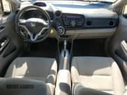 ✅ 2014 Honda Insight LX • VIN: JHMZE2H57ES000818 • Lot: 81487865. Wystawiony na Copart z przebiegiem 125 469 mil. Bezpłatny archiwum sprzedaży aukcyjnych z USA i szczegółowy raport historii pojazdu na DreamBid. Zdjęcie 8.